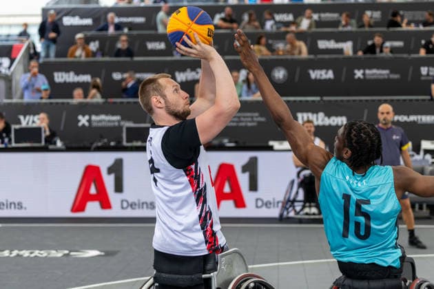 BASKETBALL - FIBA 3x3 World Tour VIENNA,AUSTRIA,14.JUN.26 - BASKETBALL - FIBA 3x3 World Tour. Image shows Hubert Hager (AUT) and a particpant.  GEPAxpictures xPhilippxBrem