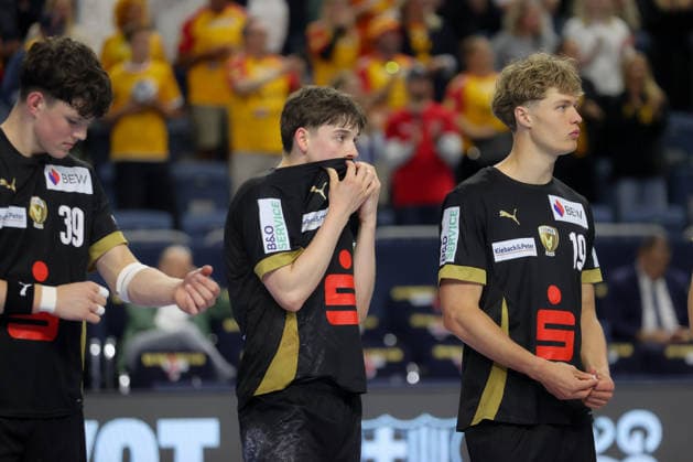 14 06 2026, xtgx, Handball, EHF Youth Trophy Final, Füchse Berlin GOG Handbold v l Berlin disappointed, looks disappointed, disappointed Koeln