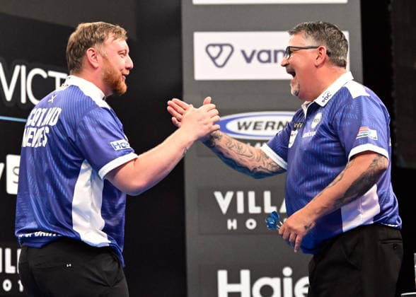 14 06 2026, xhbx, Dart World Cup of Darts 2026, v l Cameron Menzies Scotland , Gary Anderson Scotland cheering after the end of the match DFL DFB REGULATIONS PROHIBIT ANY USE OF PHOTOGRAPHS as IMAGE SEQUENCES and or QUASI VIDEO Frankfurt