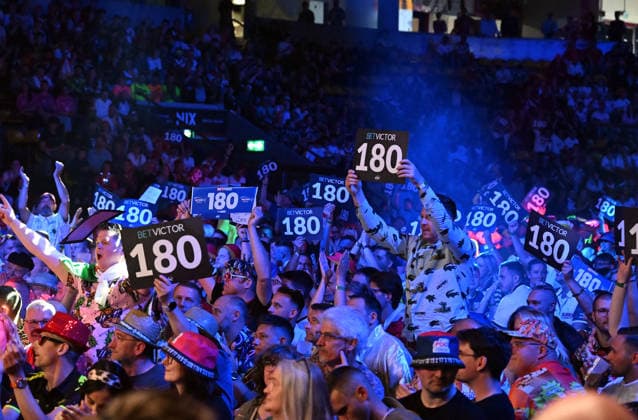 14 06 2026, xhbx, Dart World Cup of Darts 2026, v l Dart Fans, Spectators, Mood, Disguise, Costumes, Shield 180 DFL DFB REGULATIONS PROHIBIT ANY USE OF PHOTOGRAPHS as IMAGE SEQUENCES and or QUASI VIDEO Frankfurt