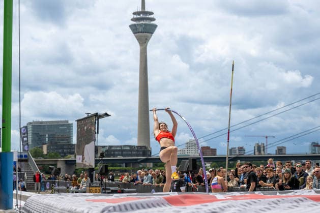 Flight Circus Düsseldorf, Germany 14 06 2026 DÜSSELDORF, GERMANY JUNE 14 LAUX Lea GER, LG Olympia Dortmund during the Flight Circus at Düsseldorf on June 14, 2026 in Düsseldorf, Germany Copyright: xBEAUTIFULxSPORTS PeterxWeberx
