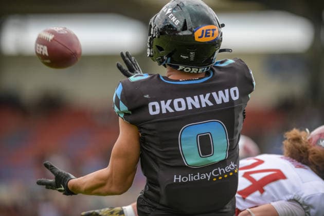 Phillip Okonkwo (Munich Ravens, 00) catches the ball for a touchdown, Munich Ravens vs Prague Lions, American Football, European Football Alliance, Week 5, 2026, 14.06.2026, Unterhaching uhlsport Sportpark Germany Copyright: xFootxBowlxPressexFotoxAgentur JUx
