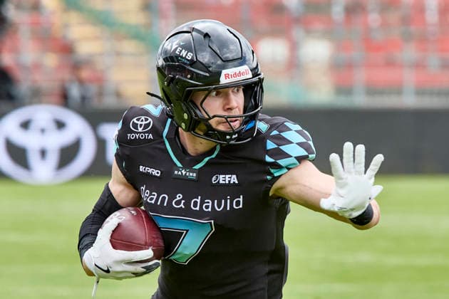 European Football Alliance EFA , Munich Ravens vs Prague Lions, Munich Ravens, Prague Lions, 2026 06 14 in München Unterhaching Alpenbauer Sportpark Unterhaching GEYER Louis Munich Ravens Wide Receiver WR Nr7 MUC7 sportworld München Unterhaching Alpenbauer Sportpark Unterhachin Bayern Germany