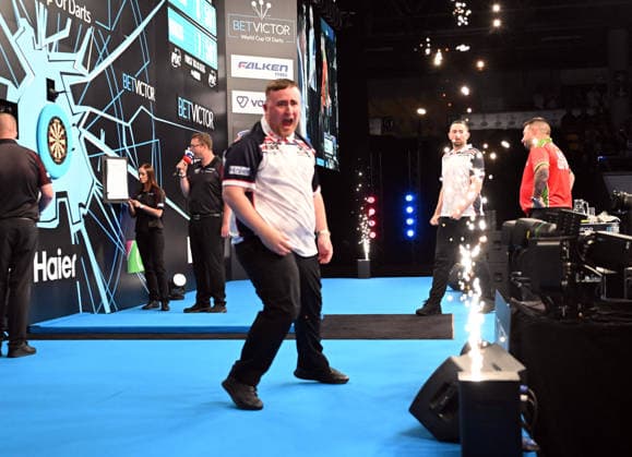 14 06 2026, xhbx, Dart World Cup of Darts 2026, v l Luke Littler England , Luke Humphries England , Jonny Clayton Wales cheering after the end of the match DFL DFB REGULATIONS PROHIBIT ANY USE OF PHOTOGRAPHS as IMAGE SEQUENCES and or QUASI VIDEO Frankfurt