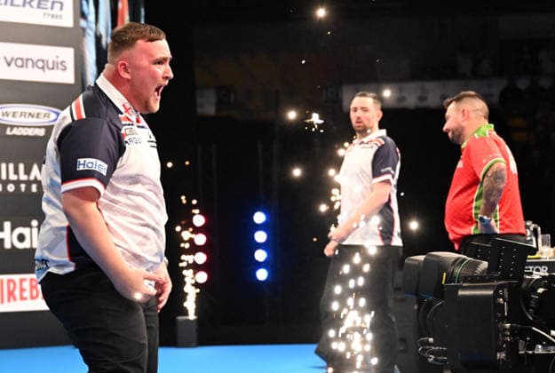 14 06 2026, xhbx, Dart World Cup of Darts 2026, v l Luke Littler England , Luke Humphries England , Jonny Clayton Wales cheering after the end of the match DFL DFB REGULATIONS PROHIBIT ANY USE OF PHOTOGRAPHS as IMAGE SEQUENCES and or QUASI VIDEO Frankfurt