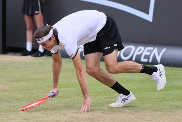 14 06 2026, Boss Open 2026, ATP Tour 250 Stuttgart, TTC Weissenhof, Tennis, Sport, in the picture problems with Taylor Fritz USA