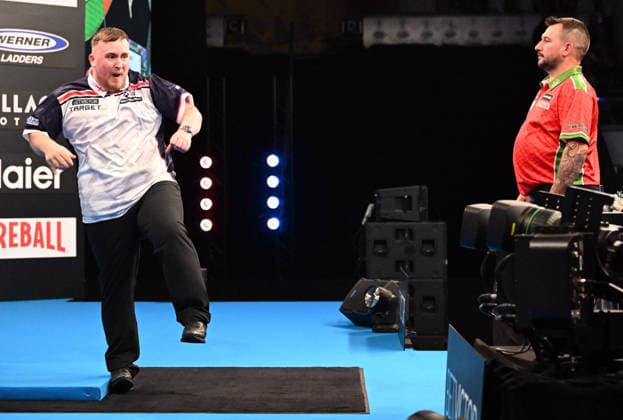 14 06 2026, xhbx, Dart World Cup of Darts 2026, v l Luke Littler England cheers after the end of the match DFL DFB REGULATIONS PROHIBIT ANY USE OF PHOTOGRAPHS as IMAGE SEQUENCES and or QUASI VIDEO Frankfurt