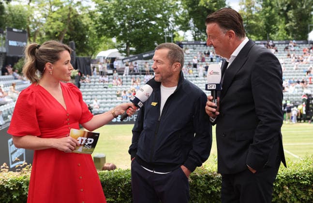 Stuttgart , Tennis , BOSS Open Final , f l Moderator Birgit Nössing, Lothar Matthäus , Tournament Director Edwin Weindorfer