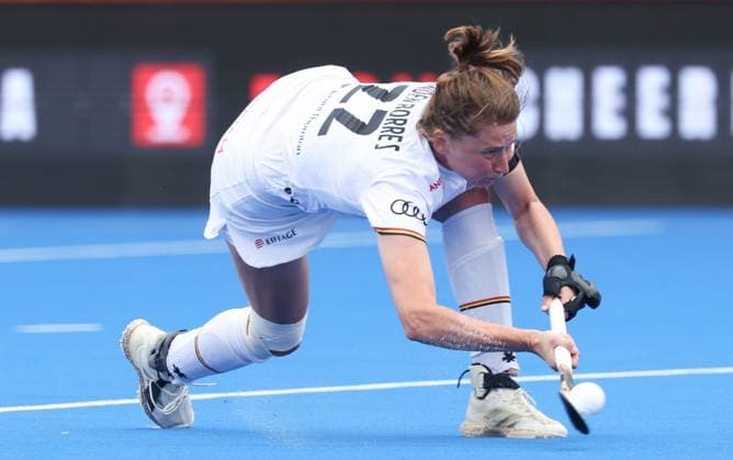 Belgium s Stephanie Vanden Borre scores from penalty corner during a hockey game between Belgian national team, Nationalteam Red Panthers and Argentina, Sunday 14 June 2026 in Wavre, match 9 16 in the group stage of the women s FIH Pro League competition. VIRGINIExLEFOUR  x177624193x