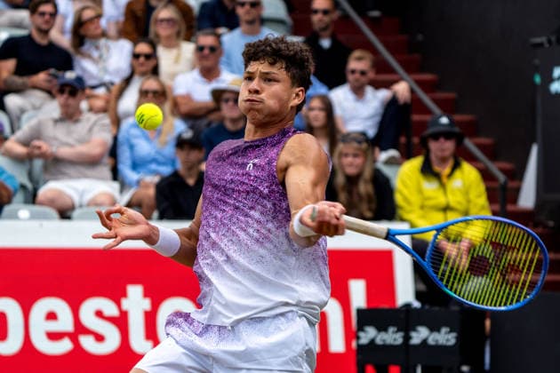Ben Shelton on the ball, Ben Shelton vs Taylor Fritz, Tennis, ATP Tournament, Boss Open, Center Court, Final, 14 06 2026, Ben Shelton vs Taylor Fritz, Tennis, ATP Tournament, Boss Open, Center Court, Final, 14 06 2026, Stuttgart Copyright: xEibner-Pressefoto EdwardxCheungx EP_ECG
