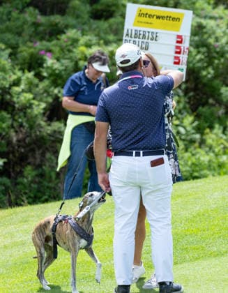 GOLF - Interwetten Open HAUS,AUSTRIA,14.JUN.26 - GOLF - HotelPlanner Tour, Interwetten Open, Golfclub Schladming. Image shows Filip Mruzek (CZE) and his wife.  GEPAxpictures xHaraldxSteiner