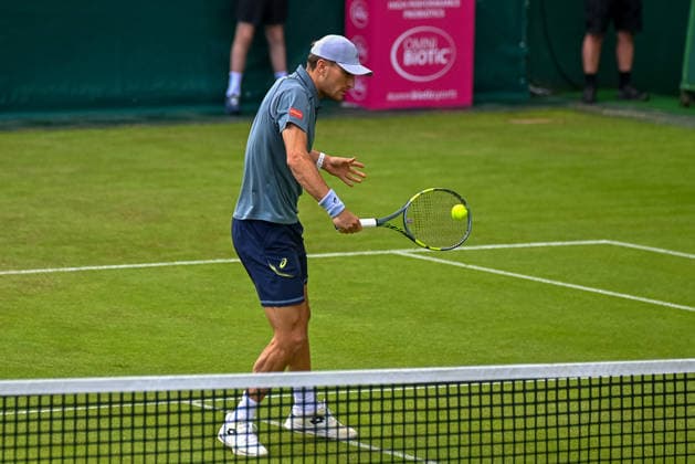 Raphael Collignon Belgium beats with his backhand TERRA WORTMANN Open 2026, Tennis, ATP, Tennis Men 500, Tournament, Qualification, 14 06 2026, TERRA WORTMANN Open 2026, Tennis, ATP, Tennis Men 500, Tournament, Qualification, 14 06 2026 Halle Copyright: xEibner-Pressefoto RobertxGertzenx EP_RGN