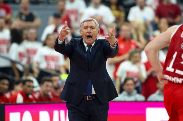 Svetislav Pesic FC Bayern Basketball, head coach gestures, facial expressions, emotions, GER, FC Bayern Basketball vs Alba Berlin, basketball, easycredit Basketball Bundesliga, playoffs, final, game 2, season 2025 2026, 14 06 2026, GER, FC Bayern Basketball vs Alba Berlin, basketball, easycredit Basketball Bundesliga, playoffs, final, game 2, season 2025 2026, 14 06 2026 Muenchen Copyright: xEibner-Pressefoto JennixMaulx EP_JML