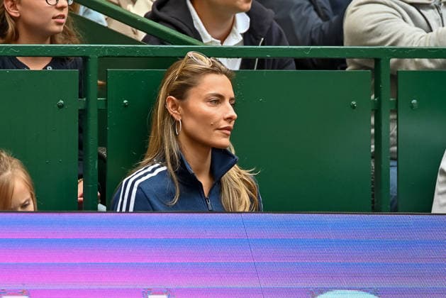 Sophia Thomalla honoring Alexander Zverev on the Center Court in Halle Westphalia TERRA WORTMANN Open 2026, Tennis, ATP, Tennis Men 500, Tournament, Qualification, 14 06 2026, TERRA WORTMANN Open 2026, Tennis, ATP, Tennis Men 500, Tournament, Qualification, 14 06 2026 Halle Copyright: xEibner-Pressefoto RobertxGertzenx EP_RGN