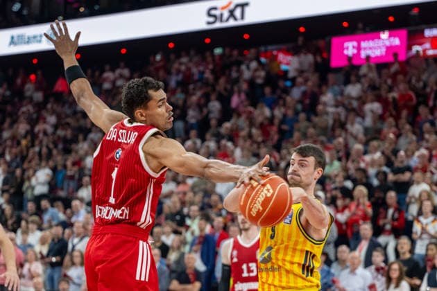 Oscar da Silva 1 FC Bayern Basketball in duel with Jonas Mattisseck 9 Alba Berlin , FC Bayern Basketball vs Alba Berlin, BBL, Final 2, 14 06 2026 Munich Bavaria Germany Copyright: xkolbert-press UlrichxGamelx