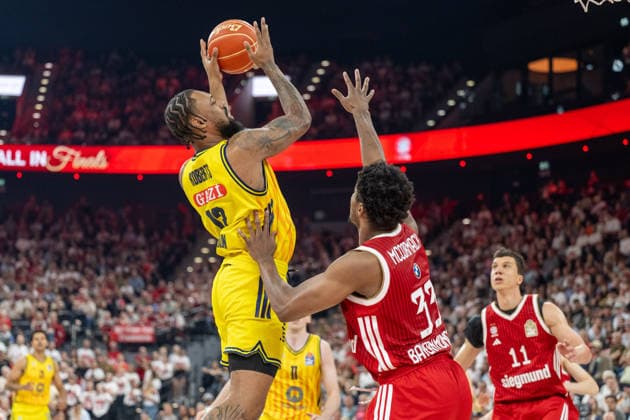 J wan Roberts 13 Alba Berlin , David McCormack 33 FC Bayern Basketball , FC Bayern Basketball vs Alba Berlin, BBL, Final 2, 14 06 2026 Munich Bavaria Germany Copyright: xkolbert-press UlrichxGamelx
