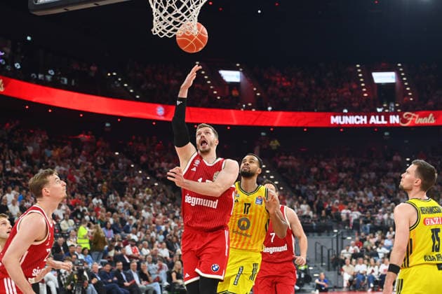 Andreas OBST FCB , action,duel against Norris AGBAKOKO Berlin Basketball BBL,Season 2025 2026 Play Off Final Game 2, FC Bayern Muenchen Alba Berlin on 14 06 2026 S A P G A R D EN