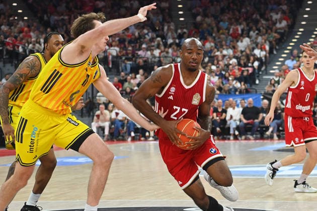 Isiaha MIKE FCB , action,duel against Moses WOOD Berlin Basketball BBL,Season 2025 2026 Play Off Final Game 2, FC Bayern Muenchen Alba Berlin on 14 06 2026 S A P G A R D EN