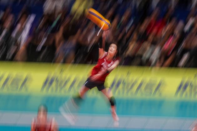 (260614) -- ILOCOS SUR PROVINCE, June 14, 2026 -- Kim Dain of South Korea serves during the final match between South Korea and Chinese Taipei at the 2026 AVC Women s Cup in Ilocos Sur Province, the Philippines, on June 14, 2026. ) (SP)PHILIPPINES-ILOCOS SUR PROVINCE-VOLLEYBALL-2026 AVC WOMEN S CUP-FINAL RouellexUmali 