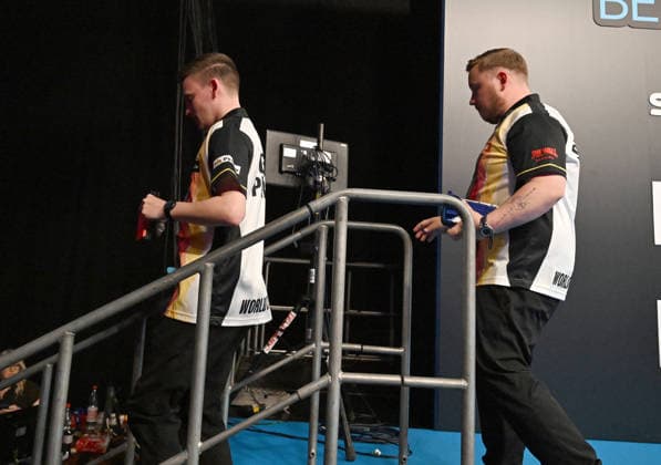 14 06 2026, xhbx, Dart World Cup of Darts 2026, v l Ricardo Pietreczko Germany , Martin Schindler Germany leave the stage DFL DFB REGULATIONS PROHIBIT ANY USE OF PHOTOGRAPHS as IMAGE SEQUENCES and or QUASI VIDEO Frankfurt