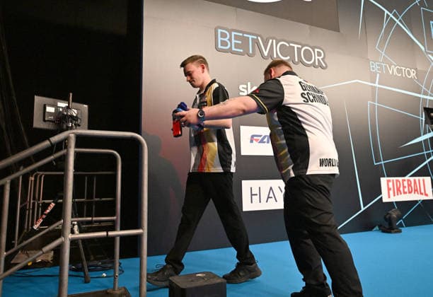 14 06 2026, xhbx, Dart World Cup of Darts 2026, v l Ricardo Pietreczko Germany , Martin Schindler Germany leave the stage DFL DFB REGULATIONS PROHIBIT ANY USE OF PHOTOGRAPHS as IMAGE SEQUENCES and or QUASI VIDEO Frankfurt