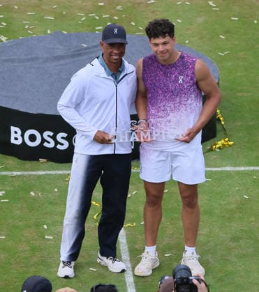 14 06 2026, Boss Open 2026, ATP Tour 250 Stuttgart, TTC Weissenhof, Tennis, Sport, in the picture Ben Shelton winner at BOSS Open 2026 in Stuttgart with dad Bryan