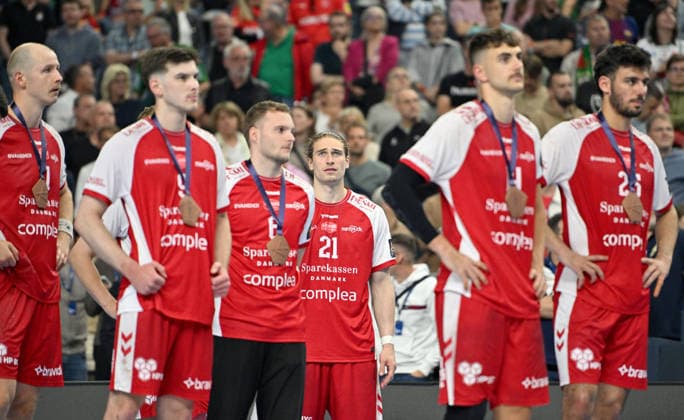 Juri Knorr AH disappointed at the award ceremony, from left Simon HALD AH , Patrick Anderson AH , Alec Smit AH , Juri Knorr AH , Mads HOXER AH , Marinus Munk AH Handball Champions League Final Four 2026, match for 3rd place , Aalborg Handbold AH SC Magdeburg MD , on 14 06 2026 in Cologne Germany Â