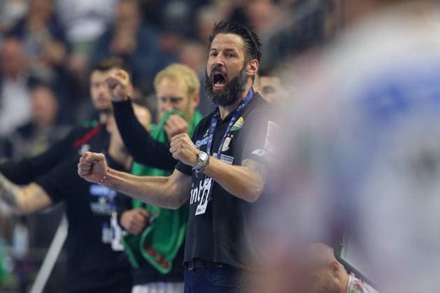 14 06 2026, xtgx, Handball, EHF Champions League match for 3rd place, HBC Aalborg Handbold SC Magdeburg v l Bennet Wiegert Magdeburg, coach jubilation, goal jubilation, jubilates over the goal, celebrate the goal, celebration Koeln