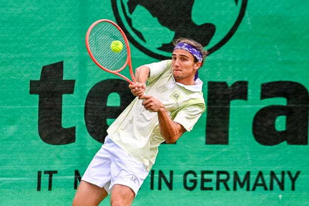 Mattia Bellucci Italy hits a ball with his backhand TERRA WORTMANN Open 2026, Tennis, ATP, Tennis Men 500, Tournament, Qualification, 14 06 2026, TERRA WORTMANN Open 2026, Tennis, ATP, Tennis Men 500, Tournament, Qualification, 14 06 2026 Halle Copyright: xEibner-Pressefoto RobertxGertzenx EP_RGN