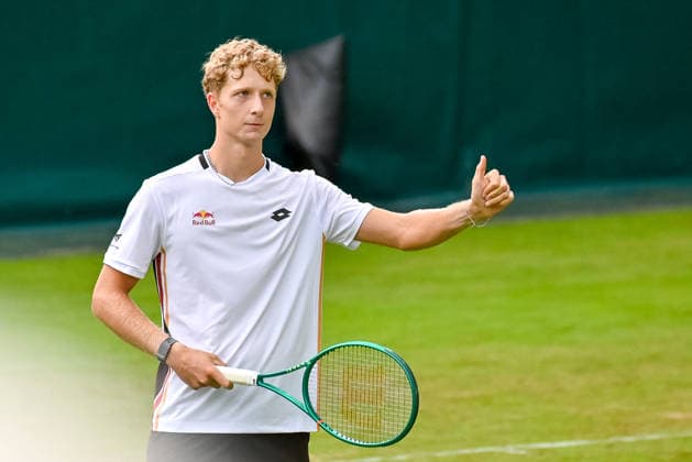 Martin Landaluce Spain celebrates his entry into the main draw TERRA WORTMANN Open 2026, Tennis, ATP, Tennis Men 500, Tournament, Qualification, 14 06 2026, TERRA WORTMANN Open 2026, Tennis, ATP, Tennis Men 500, Tournament, Qualification, 14 06 2026 Halle Copyright: xEibner-Pressefoto RobertxGertzenx EP_RGN