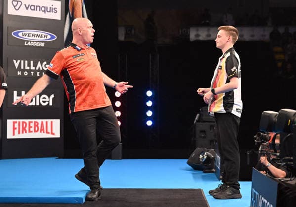 14 06 2026, xhbx, Dart World Cup of Darts 2026, v l Michael van Gerwen Netherlands , Ricardo Pietreczko Germany DFL DFB REGULATIONS PROHIBIT ANY USE OF PHOTOGRAPHS as IMAGE SEQUENCES and or QUASI VIDEO Frankfurt