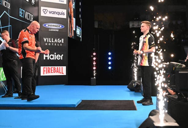 14 06 2026, xhbx, Dart World Cup of Darts 2026, v l Michael van Gerwen Netherlands , Ricardo Pietreczko Germany cheers after the end of the match DFL DFB REGULATIONS PROHIBIT ANY USE OF PHOTOGRAPHS as IMAGE SEQUENCES and or QUASI VIDEO Frankfurt