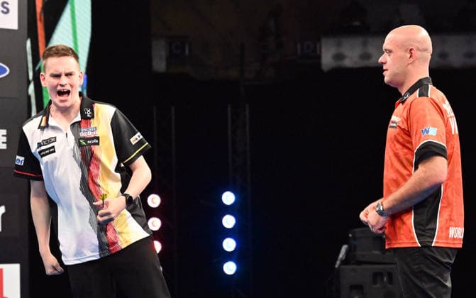 14 06 2026, xhbx, Dart World Cup of Darts 2026, v l Ricardo Pietreczko Germany , Michael van Gerwen Netherlands DFL DFB REGULATIONS PROHIBIT ANY USE OF PHOTOGRAPHS as IMAGE SEQUENCES and or QUASI VIDEO Frankfurt