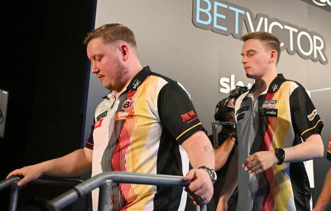 14 06 2026, xhbx, Dart World Cup of Darts 2026, v l Martin Schindler Germany , Ricardo Pietreczko Germany leave the stage DFL DFB REGULATIONS PROHIBIT ANY USE OF PHOTOGRAPHS as IMAGE SEQUENCES and or QUASI VIDEO Frankfurt