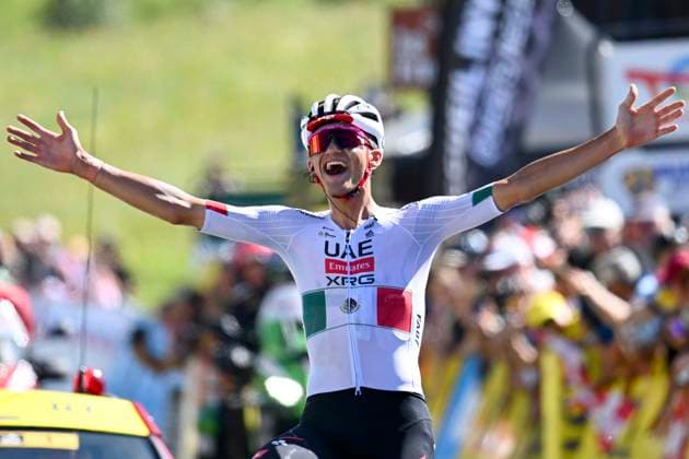 Tour Auvergne - Rhone-Alpes 2026 Stage 8 PLATEAU DE SOLAISON - BRISON, FRANCE - JUNE 14 : Del Toro Isaac (MEX) of UAE Team Emirates - XRG wins during stage 8 of the 78th edition of Tour Auvergne - Rhone-Alpes an UCI World Tour 2.UWT cycling road race stage for Men Elite of 120.1 km with start in Beaufort and finish in Plateau de Solaison - Brison on June 14, 2026 in Plateau de Solaison - Brison, France, 14 06 2026 ( Motordriver Guy De Vuyst - Plateau de Solaison - Brison France  Copyright: xVincentxKalutx