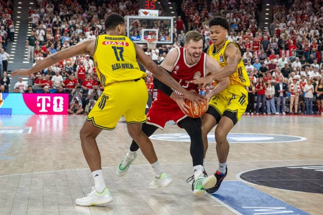 Norris Agbakoko 17 Alba Berlin in a duel with Andreas Obst 13 FC Bayern Basketball , FC Bayern Basketball vs Alba Berlin, BBL, Final 2, 14 06 2026 Munich Bavaria Germany Copyright: xkolbert-press UlrichxGamelx