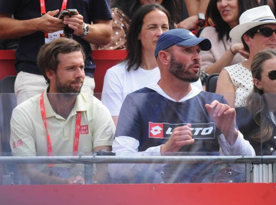 Tennis - HSBC Queen™s Club Championships - Women™s WTA, Tennis Damen 500 Tournament - Queen™s Club, London - Sunday 14th June 2026 Women™s Final Donna Vekic (CRO) Emma Raducanu (GBR) Emma Raducanu coach Andrew Richardson COLORSPORT ANDREW COWIE 