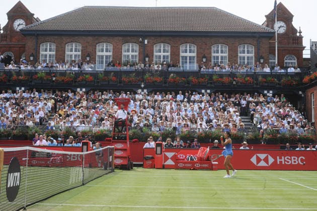 Tennis - HSBC Queen™s Club Championships - Women™s WTA, Tennis Damen 500 Tournament - Queen™s Club, London - Sunday 14th June 2026 Women™s Final Donna Vekic (CRO) Emma Raducanu (GBR) Emma Raducanu celebrates a point in front of the Members stand COLORSPORT ANDREW COWIE 