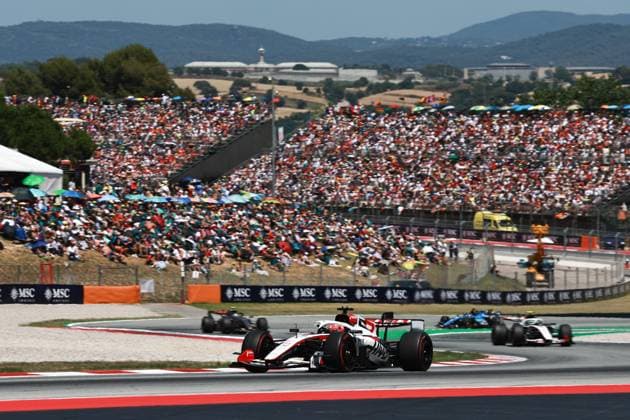 31 OCON Esteban fra , TGR Haas F1 Team VF 26, action during the Formula 1 Barcelona Catalunya Grand Prix 2026, 7th round of the 2026 Formula One World Championship from June 12 to 14, 2026 on the Circuit de Barcelona Catalunya, in Montmelo, Spain Photo Hoch Zwei Montmelo Spain