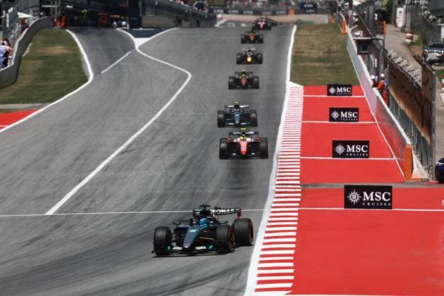 63 RUSSELL George gbr , Mercedes AMG F1 Team W17, action during the Formula 1 Barcelona Catalunya Grand Prix 2026, 7th round of the 2026 Formula One World Championship from June 12 to 14, 2026 on the Circuit de Barcelona Catalunya, in Montmelo, Spain Photo Hoch Zwei Montmelo Spain