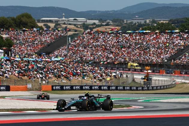 12 KIMI ANTONELLI Andrea ita , Mercedes AMG F1 Team W17, action during the Formula 1 Barcelona Catalunya Grand Prix 2026, 7th round of the 2026 Formula One World Championship from June 12 to 14, 2026 on the Circuit de Barcelona Catalunya, in Montmelo, Spain Photo Hoch Zwei Montmelo Spain