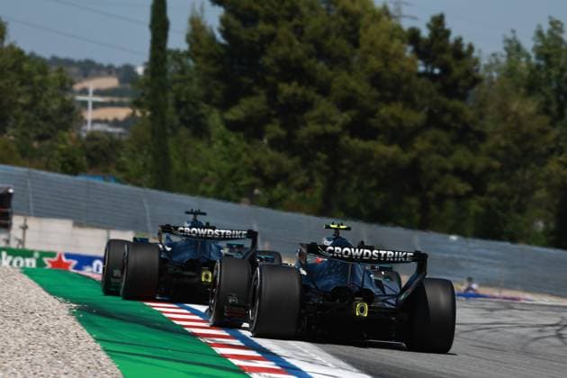63 RUSSELL George gbr , Mercedes AMG F1 Team W17, action 12 KIMI ANTONELLI Andrea ita , Mercedes AMG F1 Team W17, action during the Formula 1 Barcelona Catalunya Grand Prix 2026, 7th round of the 2026 Formula One World Championship from June 12 to 14, 2026 on the Circuit de Barcelona Catalunya, in Montmelo, Spain Photo Hoch Zwei Montmelo Spain