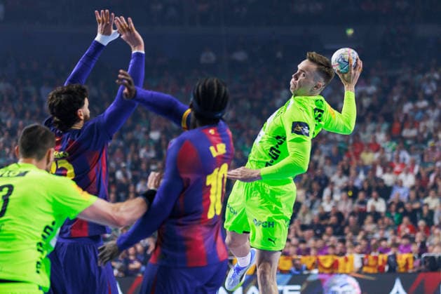 Lasse Bredekjaer ANDERSSON Fuechse Berlin, 11 scores a goal, Action, Goal throw GER, FC Barcelona Barca vs Fuechse Berlin, Handball, TruckScout24 EHF FINAL4 2026, Final, Season 2025 2026, 14 06 2026, GER, FC Barcelona Barca vs Fuechse Berlin, Handball, TruckScout24 EHF FINAL4 2026, Final, Season 2025 2026, 14 06 2026, Cologne Copyright: xEibnerxPressefoto OliverxSchmidtx EP_OST