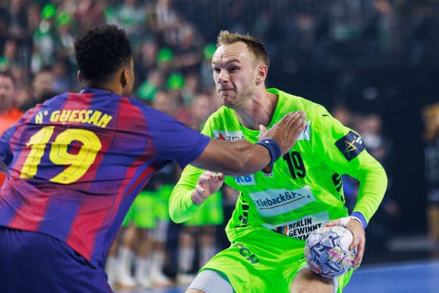 ber190 in duel against Timothey N GUESSAN FC Barcelona Barca, 19 GER, FC Barcelona Barca vs Fuechse Berlin, Handball, TruckScout24 EHF FINAL4 2026, Final, Season 2025 2026, 14 06 2026, GER, FC Barcelona Barca vs Fuechse Berlin, Handball, TruckScout24 EHF FINAL4 2026, Final, Season 2025 2026, 14 06 2026, Koeln Copyright: xEibnerxPressefoto OliverxSchmidtx EP_OST