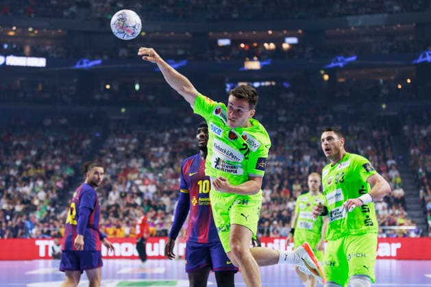 Tim FREIHOEFER Fuechse Berlin, 20 scores a goal, Action, Goal throw GER, FC Barcelona Barca vs Fuechse Berlin, Handball, TruckScout24 EHF FINAL4 2026, Final, Season 2025 2026, 14 06 2026, GER, FC Barcelona Barca vs Fuechse Berlin, Handball, TruckScout24 EHF FINAL4 2026, Final, Season 2025 2026, 14 06 2026, Cologne Copyright: xEibnerxPressefoto OliverxSchmidtx EP_OST