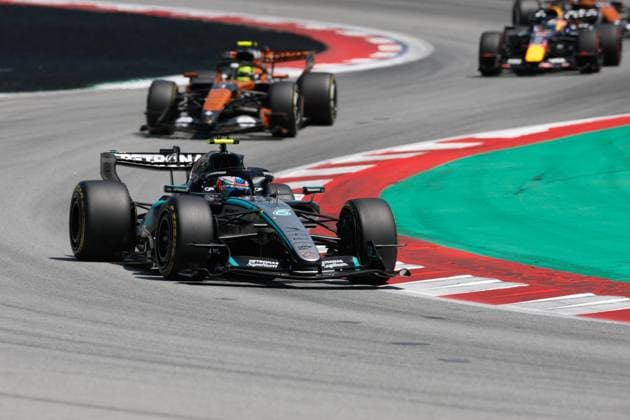 12 KIMI ANTONELLI Andrea ita , Mercedes AMG F1 Team W17, action during the Formula 1 Barcelona Catalunya Grand Prix 2026, 7th round of the 2026 Formula One World Championship from June 12 to 14, 2026 on the Circuit de Barcelona Catalunya, in Montmelo, Spain Photo Hoch Zwei Montmelo Spain