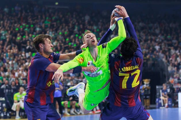 Mathias GIDSEL Fuechse Berlin, 19 in duel against Jonathan CARLSBOGARD FC Barcelona Barca, 09 and Ludovic FABREGAS FC Barcelona Barca, 72 GER, FC Barcelona Barca vs Fuechse Berlin, Handball, TruckScout24 EHF FINAL4 2026, Final, Season 2025 2026, 14 06 2026, GER, FC Barcelona Barca vs Fuechse Berlin, Handball, TruckScout24 EHF FINAL4 2026, Final, Season 2025 2026, 14 06 2026, Koeln Copyright: xEibnerxPressefoto OliverxSchmidtx EP_OST