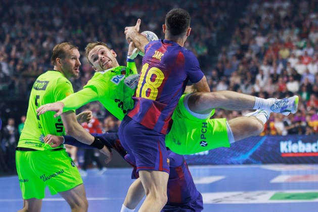 Mathias GIDSEL Fuechse Berlin, 19 in duel against Blaz JANC FC Barcelona Barca, 18 GER, FC Barcelona Barca vs Fuechse Berlin, Handball, TruckScout24 EHF FINAL4 2026, Final, Season 2025 2026, 14 06 2026, GER, FC Barcelona Barca vs Fuechse Berlin, Handball, TruckScout24 EHF FINAL4 2026, Final, Season 2025 2026, 14 06 2026, Cologne Copyright: xEibnerxPressefoto OliverxSchmidtx EP_OST