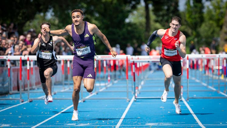 MANNHEIM, GERMANY - JUNE 14, 2026 : Aaron Giurgian (GER Sprintteam Wetzlar), Manuel Mordi (GER Hamburger SV), Tim Eikermann (GER TSV Bayer 04 Leverkusen) competing in the men’s 110m hurdles during the Elite Meeting at Michael-Hoffmann-Stadion on June 14, 2026 in Mannheim, Germany. Baden-Wuerttemberg Germany Copyright: xAxelxKohringx
