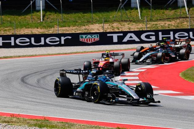 63 RUSSELL George gbr , Mercedes AMG F1 Team W17, action during the Formula 1 Barcelona Catalunya Grand Prix 2026, 7th round of the 2026 Formula One World Championship from June 12 to 14, 2026 on the Circuit de Barcelona Catalunya, in Montmelo, Spain Photo Hoch Zwei Montmelo Spain